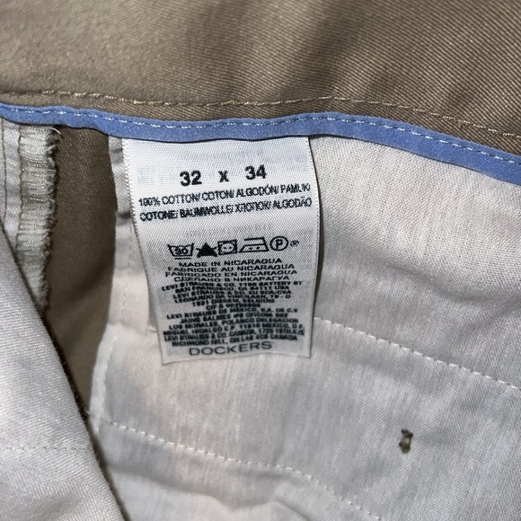 Dockers khakis (like new) - Picture 4 of 4